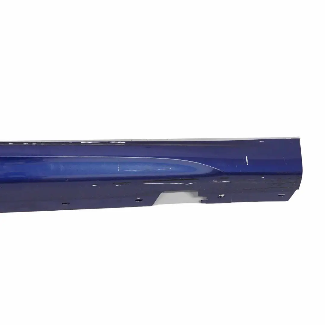 Jupe latérale M Sport Plaque de seuil droite Le Mans Blue - 381 pour BMW X1 E84 à propos du numéro de pièce 8047544 BMW X1 E84 Jupe latérale M Sport Plaque de seuil droite Le Mans Blue - 381 - SKU 8047544-LMB - Numéro de pièce 8047544
