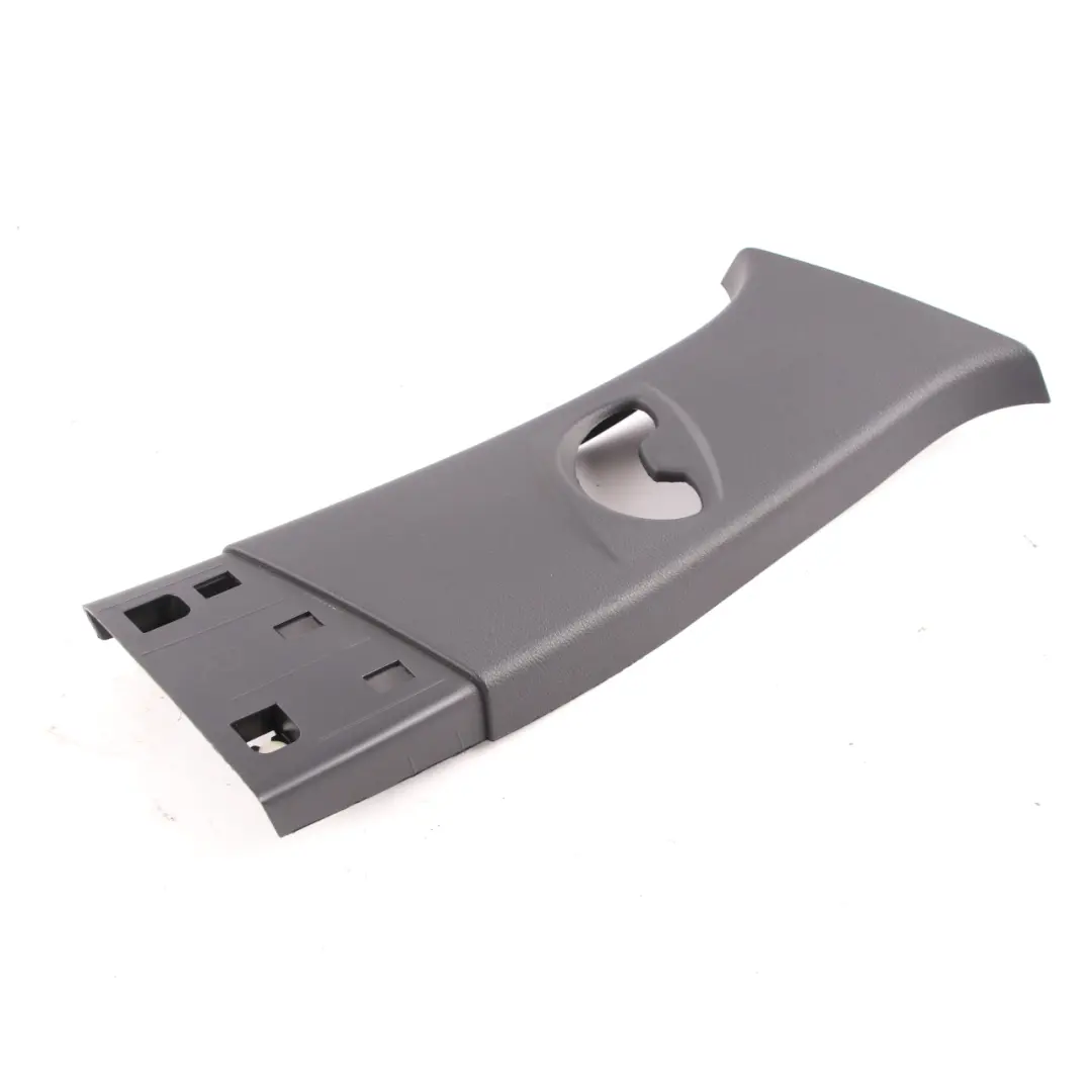 Tapa Columna B Panel Superior Derecho Negro 2990776 para BMW X1 E84 con número de pieza 8047716 BMW X1 E84 Tapa Columna B Panel Superior Derecho Negro 2990776 - SKU 8047716 - Número de pieza 8047716