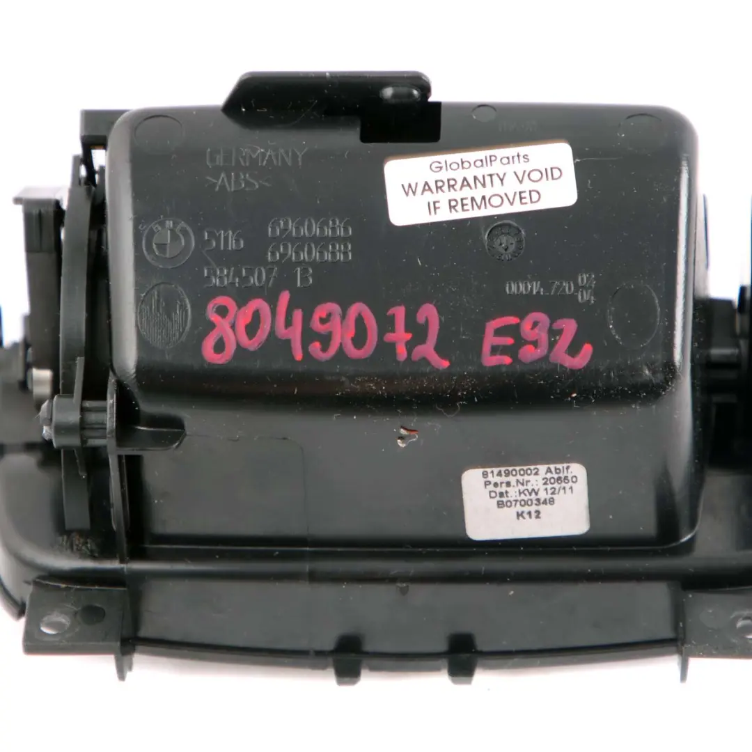 Console Centrale Posacenere Posteriore Argento Glaciale per BMW E92 E93 con numero di parte 8049072 BMW E92 E93 Console Centrale Posacenere Posteriore Argento Glaciale - SKU 8049072 - Numero di parte 8049072