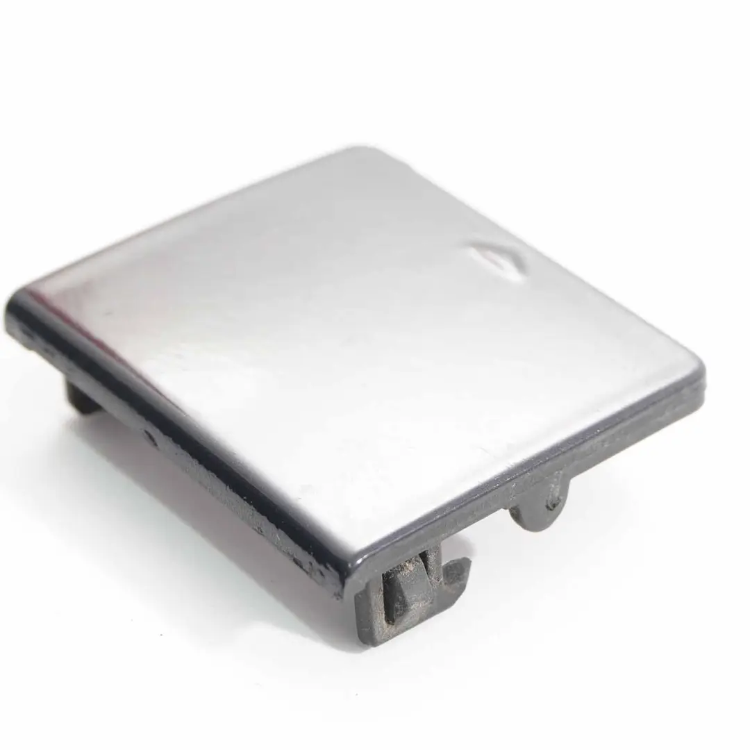 Zaślepka Haka Zderzaka Tył Czarna do BMW F11 M Sport o numerze 8049242 BMW F11 M Sport Zaślepka Haka Zderzaka Tył Czarna - SKU 8049242-CAR - Numer Części 8049242