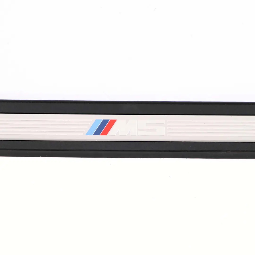 Eingang Schwelle Abdeckung Vorne Rechts Streifen für BMW F10 F11 M5 mit Teilenummer 8050046 BMW F10 F11 M5 Eingang Schwelle Abdeckung Vorne Rechts Streifen - SKU 8050046 - Teilenummer 8050046