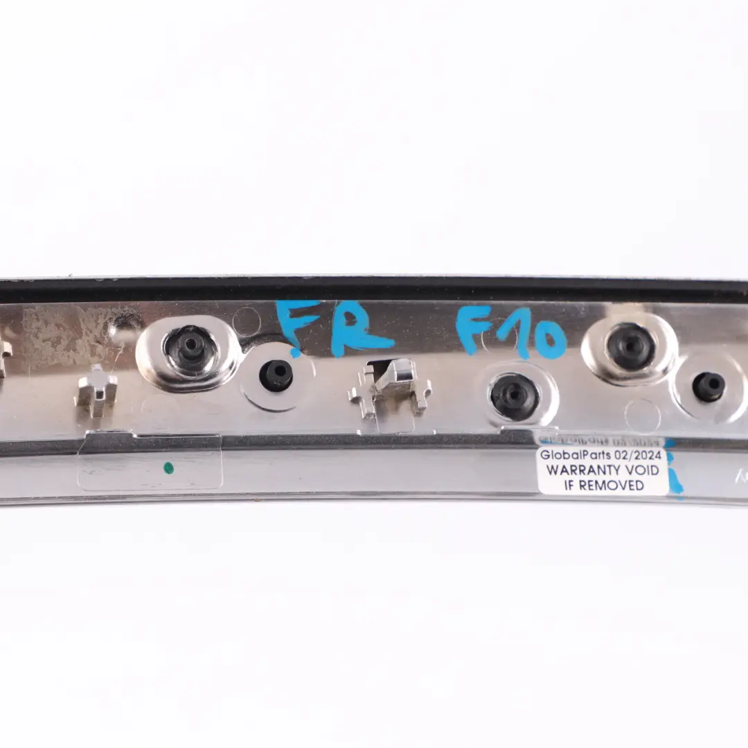 Striscia Porta BMW F10 F11 Copertura Anteriore Alluminio Destra per con numero di parte 8050164 Striscia Porta BMW F10 F11 Copertura Anteriore Alluminio Destra - SKU 8050164 - Numero di parte 8050164