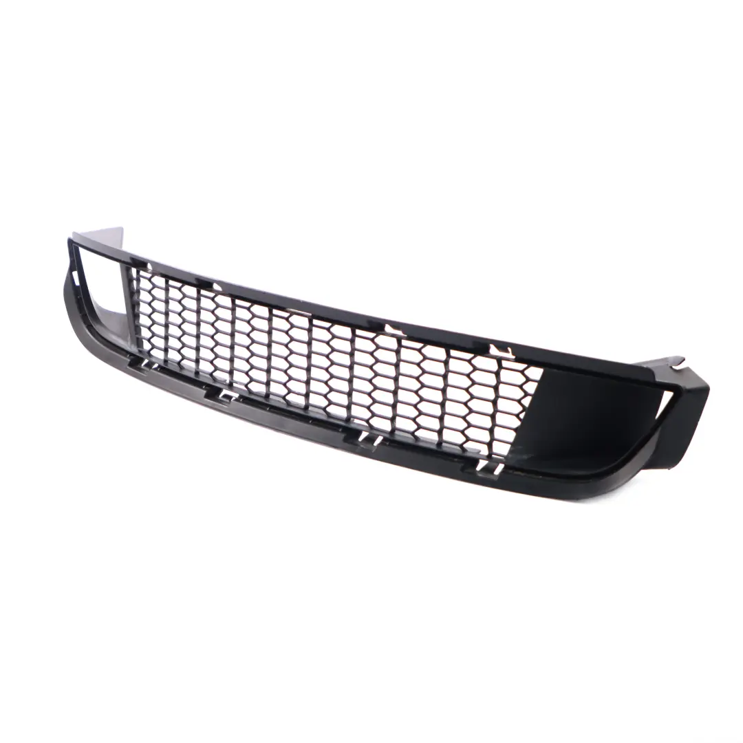 Grille pare-chocs avant inférieure grillagée pour BMW F06 F13 M Sport à propos du numéro de pièce 8050345 BMW F06 F13 M Sport Grille pare-chocs avant inférieure grillagée - SKU 8050345 - Numéro de pièce 8050345