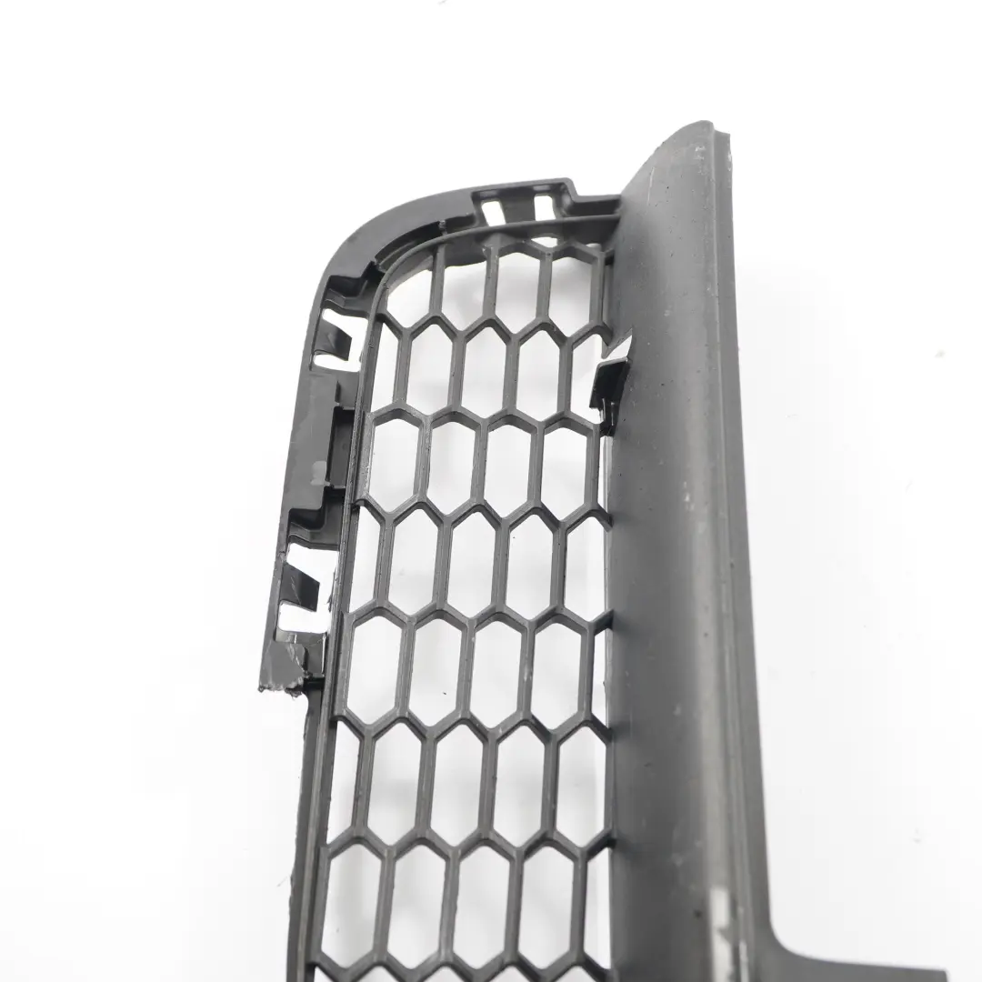 Pare-chocs Grille BMW F12 F13 M Sport Avant Droit Couvercle inférieur pour à propos du numéro de pièce 8050348 Pare-chocs Grille BMW F12 F13 M Sport Avant Droit Couvercle inférieur - SKU 8050348 - Numéro de pièce 8050348