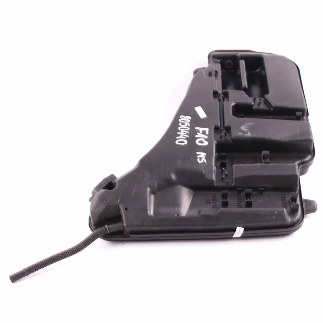 Scheiben Wasch BMW F10 M5 Flüssig Keits Reinigungs Behälter Flasche für mit Teilenummer 8050440 Scheiben Wasch BMW F10 M5 Flüssig Keits Reinigungs Behälter Flasche - SKU 8050440 - Teilenummer 8050440