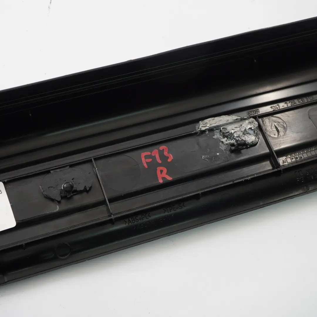 Osłona Listwa Progowa Przód Prawa M Sports do BMW F13 Coupe o numerze 8051706 BMW F13 Coupe Osłona Listwa Progowa Przód Prawa M Sports - SKU 8051706 - Numer Części 8051706