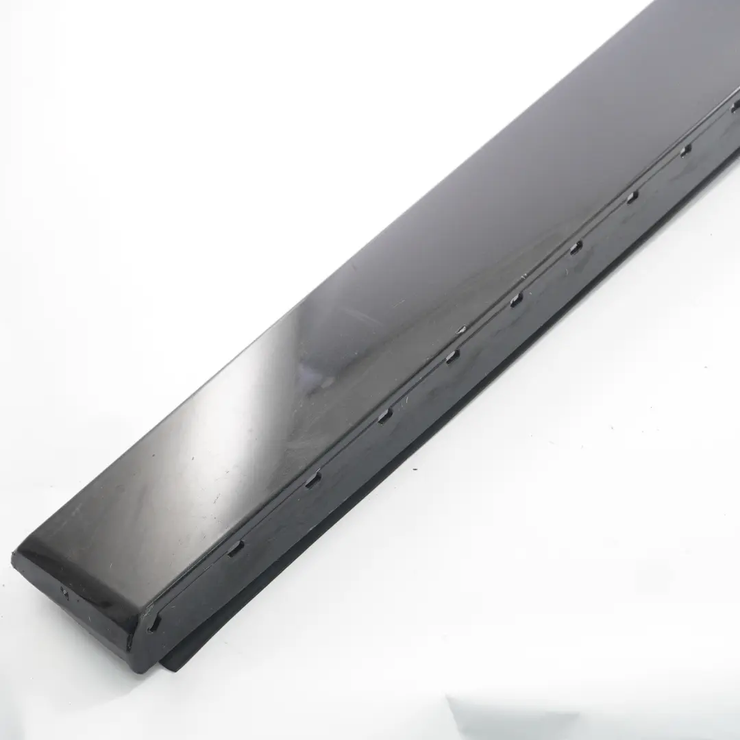 Tira de puerta M Sport Trim Delantero Izquierdo Tapa Zafiro Negro 475 para BMW X3 F25 con número de pieza 8052081 BMW X3 F25 Tira de puerta M Sport Trim Delantero Izquierdo Tapa Zafiro Negro 475 - SKU 8052081-BS - Número de pieza 8052081