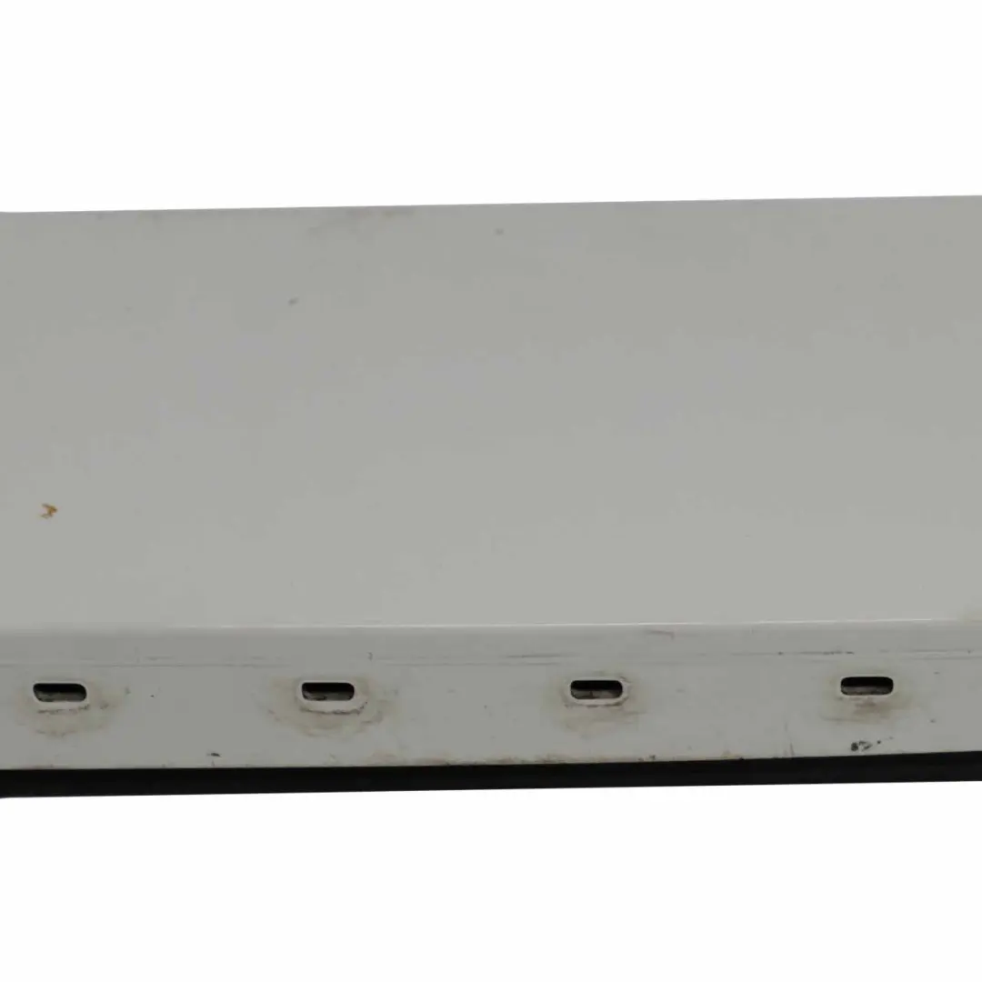 Banda Puerta M Sport Moldura Trasera Izquierda Alpinweiss 300 para BMW X3 F25 con número de pieza 8052083 BMW X3 F25 Banda Puerta M Sport Moldura Trasera Izquierda Alpinweiss 300 - SKU 8052083-AW - Número de pieza 8052083