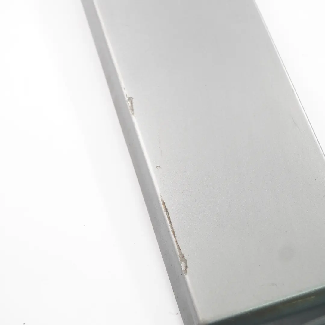 Striscia porta M Sport posteriore sinistro Modanatura Grigio Spazio A52 per BMW F25 con numero di parte 8052083 BMW F25 Striscia porta M Sport posteriore sinistro Modanatura Grigio Spazio A52 - SKU 8052083 - Numero di parte 8052083