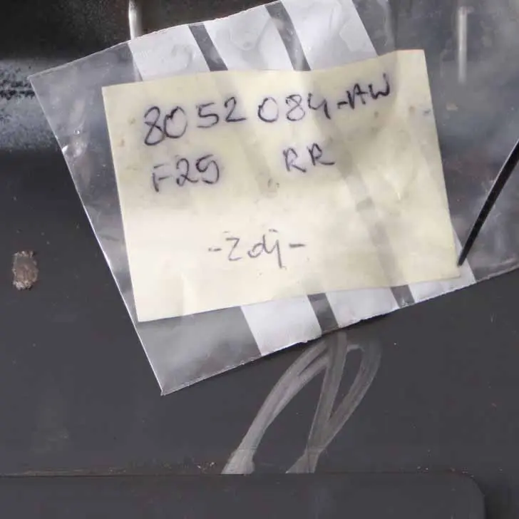 Door Strip M Sport Trim Rear Right O/S Alpine White - 300 to BMW X3 F25 with Part number 8052084 BMW X3 F25 Door Strip M Sport Trim Rear Right O/S Alpine White - 300 - SKU 8052084 - Part number 8052084