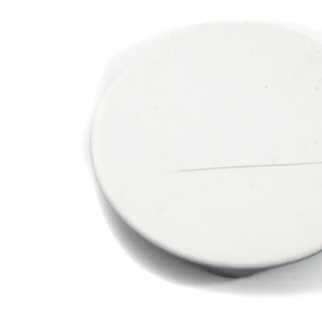 Protector parachoques delantero Ojal remolque Blanco 300 8050316 para BMW F13 M Sport con número de pieza 8052710 BMW F13 M Sport Protector parachoques delantero Ojal remolque Blanco 300 8050316 - SKU 8052710-AW - Número de pieza 8052710