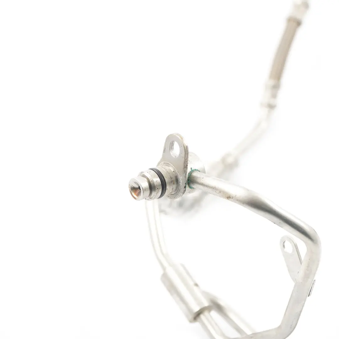 S63N Ligne d'alimentation huile bloc moteur turbocompresseur pour BMW F10 M5 F12 M6 à propos du numéro de pièce 8053164 BMW F10 M5 F12 M6 S63N Ligne d'alimentation huile bloc moteur turbocompresseur - SKU 8053164 - Numéro de pièce 8053164