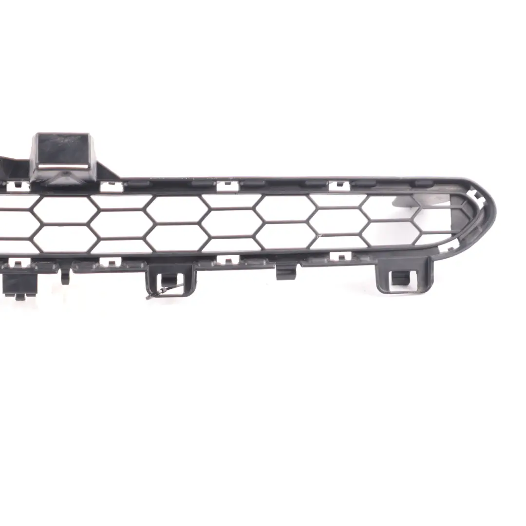 Grille BMW X5 F15 M Sport Pare chocs Garniture centrale supérieure noire pour à propos du numéro de pièce 8054013 Grille BMW X5 F15 M Sport Pare chocs Garniture centrale supérieure noire - SKU 8054013 - Numéro de pièce 8054013