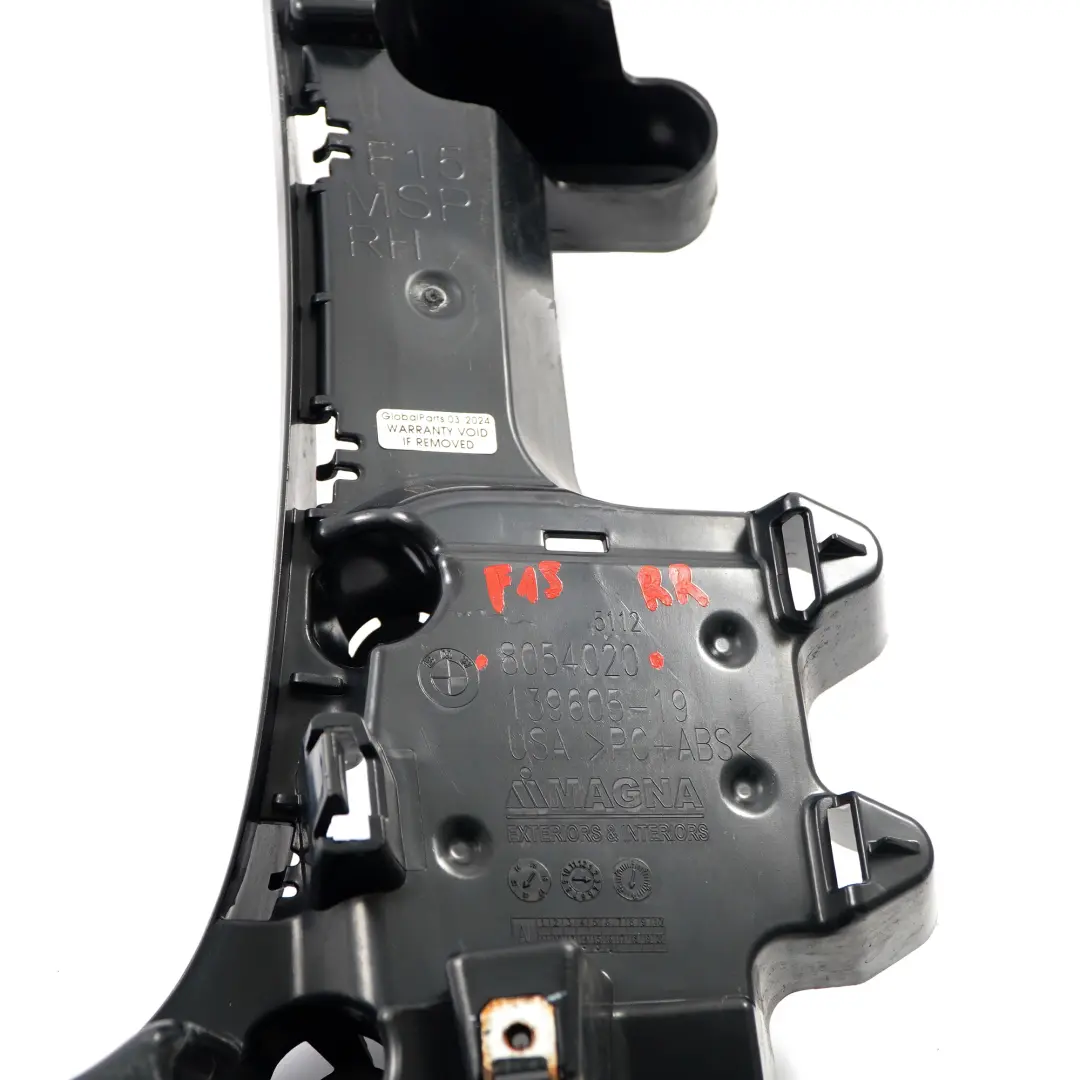 BMW X5 F15 M Sport Montaje Esquina Parachoques Trasero Derecho Embellecedor - SKU 8054020 - Número de pieza 8054020