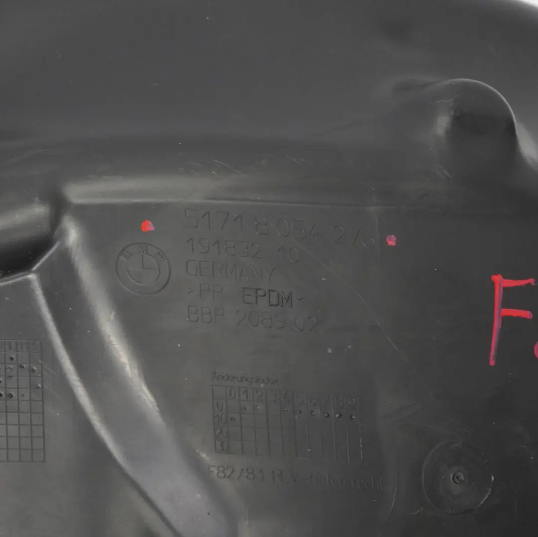 Couvrir Timonerie Arriere Droite pour BMW F82 F83 M4 LCI à propos du numéro de pièce 8054276 BMW F82 F83 M4 LCI Couvrir Timonerie Arriere Droite - SKU 8054276 - Numéro de pièce 8054276