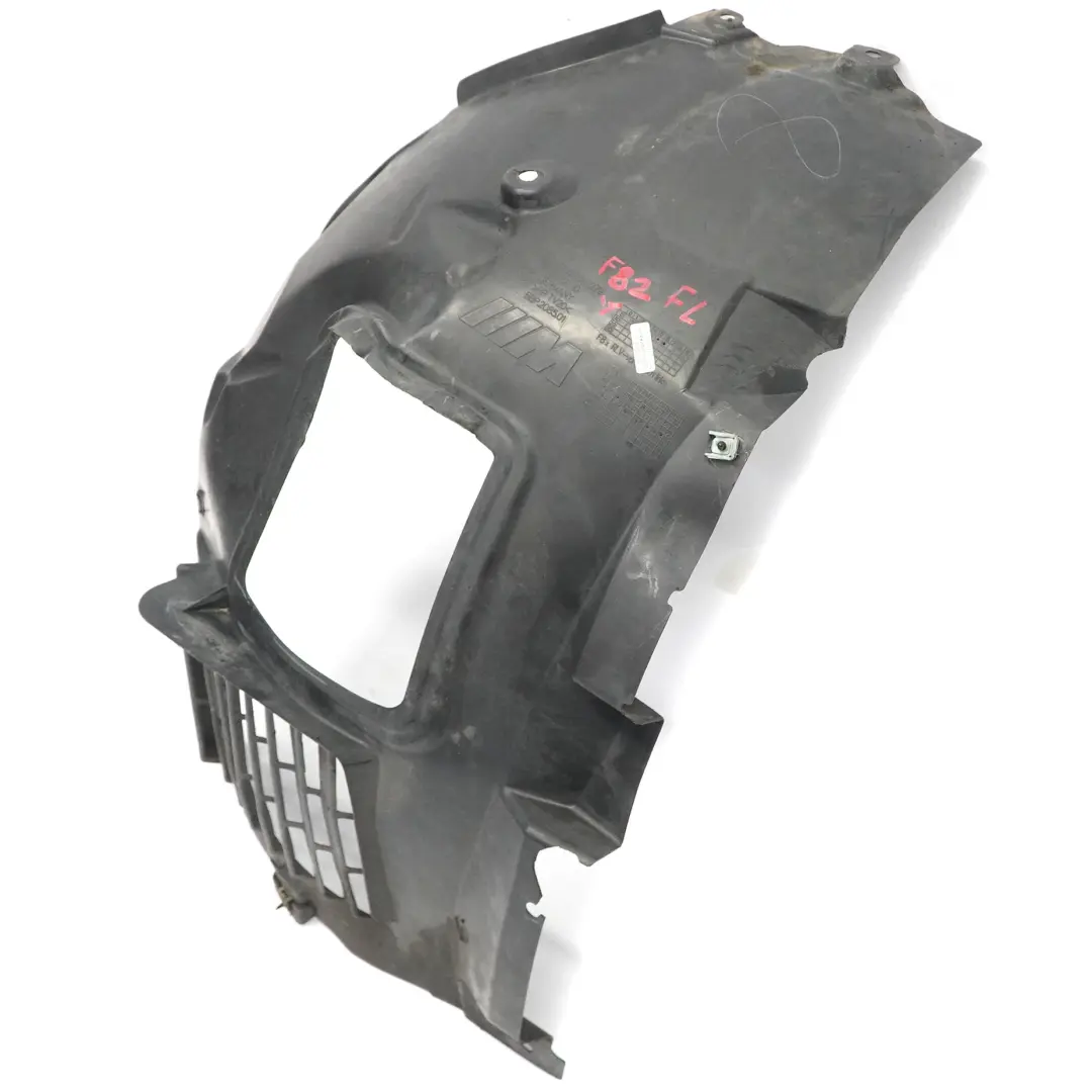 Tapa Paso de Rueda Sección Delantera Izquierda para BMW F80 M3 F82 F83 M4 con número de pieza 8054279 BMW F80 M3 F82 F83 M4 Tapa Paso de Rueda Sección Delantera Izquierda - SKU 8054279-1 - Número de pieza 8054279