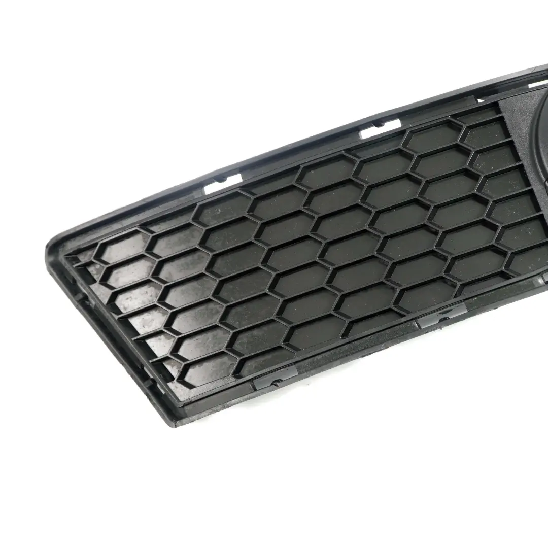 BMW E82 E88 M Pakiet Kratka Atrapa Zderzaka Przednia Prawa - SKU 8054486-1 - Numer Części 8054486