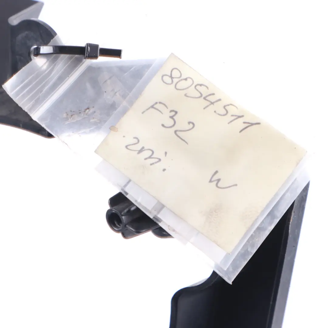 Soporte Parachoques Delantero Faros Antiniebla Izquierdo para BMW F32 F33 F36 con número de pieza 8054511 BMW F32 F33 F36 Soporte Parachoques Delantero Faros Antiniebla Izquierdo - SKU 8054511 - Número de pieza 8054511