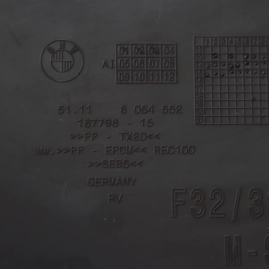 Trójkąt Nadkole Zaślepka Osłona Koła Prawa do BMW F32 F33 M Sport o numerze 8054552 BMW F32 F33 M Sport Trójkąt Nadkole Zaślepka Osłona Koła Prawa - SKU 8054552 - Numer Części 8054552