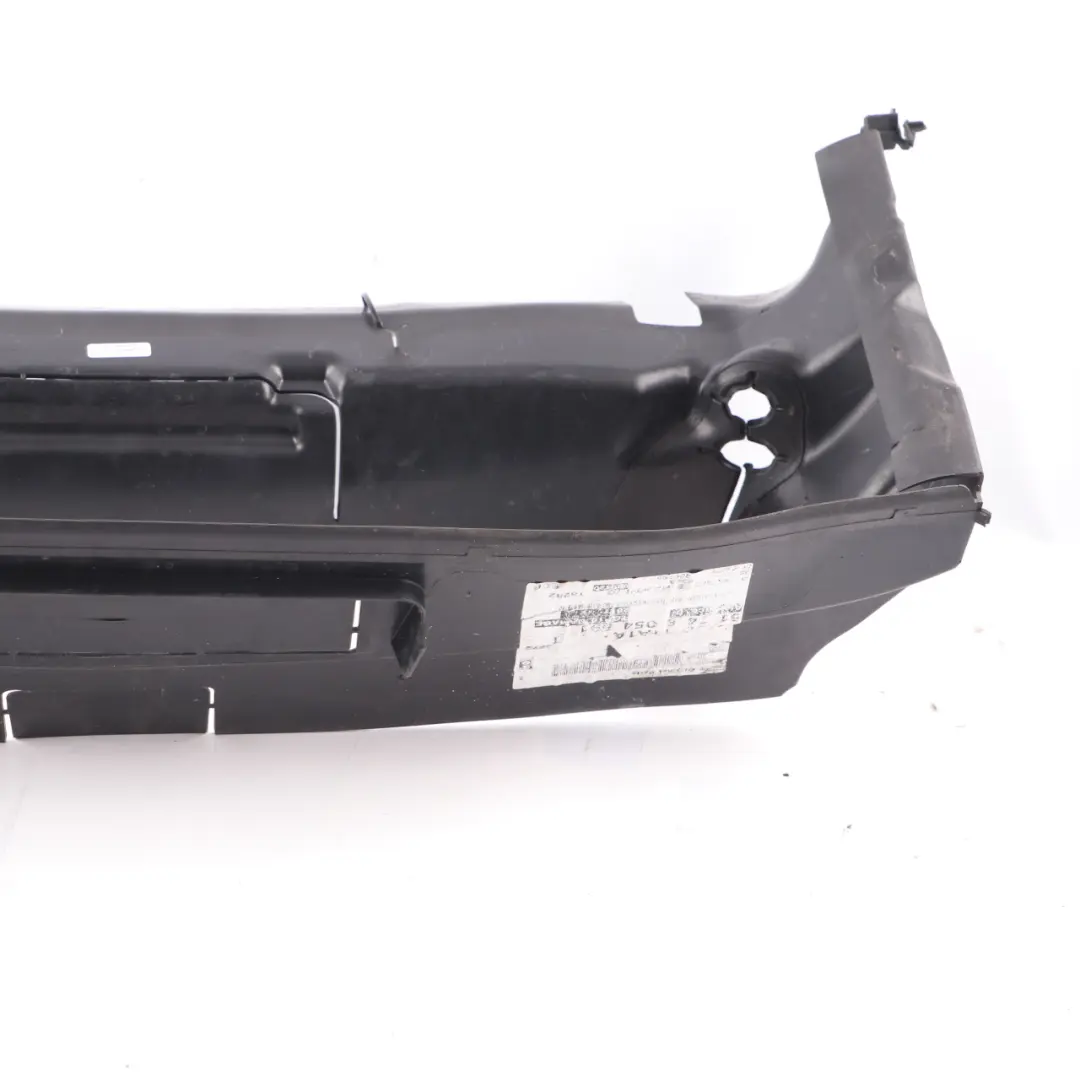 Conducto de aire inferior delantero para BMW F32 F33 F36 M Sport con número de pieza 8054591 BMW F32 F33 F36 M Sport Conducto de aire inferior delantero - SKU 8054591 - Número de pieza 8054591