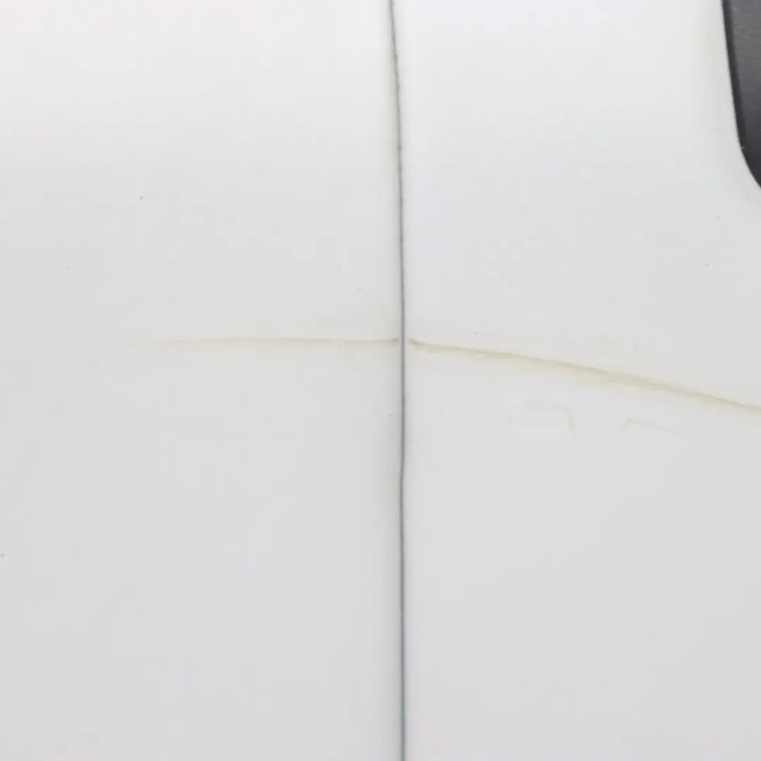 Oparcie Tylnej Kanapy Skóra Silverstone do BMW F83 M4 Cabrio o numerze 8054894 BMW F83 M4 Cabrio Oparcie Tylnej Kanapy Skóra Silverstone - SKU 8054894 - Numer Części 8054894