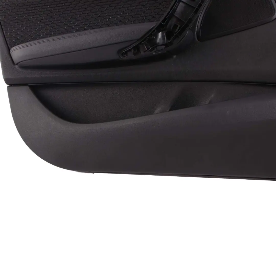 Rivestimento anteriore sinistra Fodera Tessuto esagonale Alcantara per BMW F20 con numero di parte 8054915 BMW F20 Rivestimento anteriore sinistra Fodera Tessuto esagonale Alcantara - SKU 8054915-1 - Numero di parte 8054915