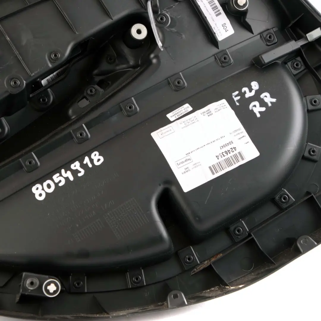 Doublure de porte arrière droite Carte Tissu Hexagone Alcantara pour BMW F20 à propos du numéro de pièce 8054918 BMW F20 Doublure de porte arrière droite Carte Tissu Hexagone Alcantara - SKU 8054918 - Numéro de pièce 8054918