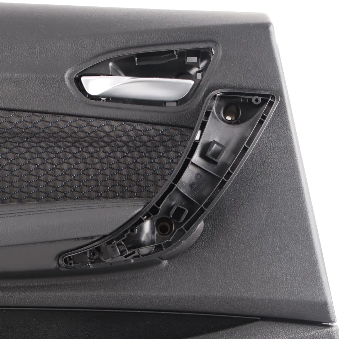 Boczek Drzwi Tylny Lewy Tkanina Antracyt Alcantara do BMW F20 o numerze 8054919 BMW F20 Boczek Drzwi Tylny Lewy Tkanina Antracyt Alcantara - SKU 8054919 - Numer Części 8054919