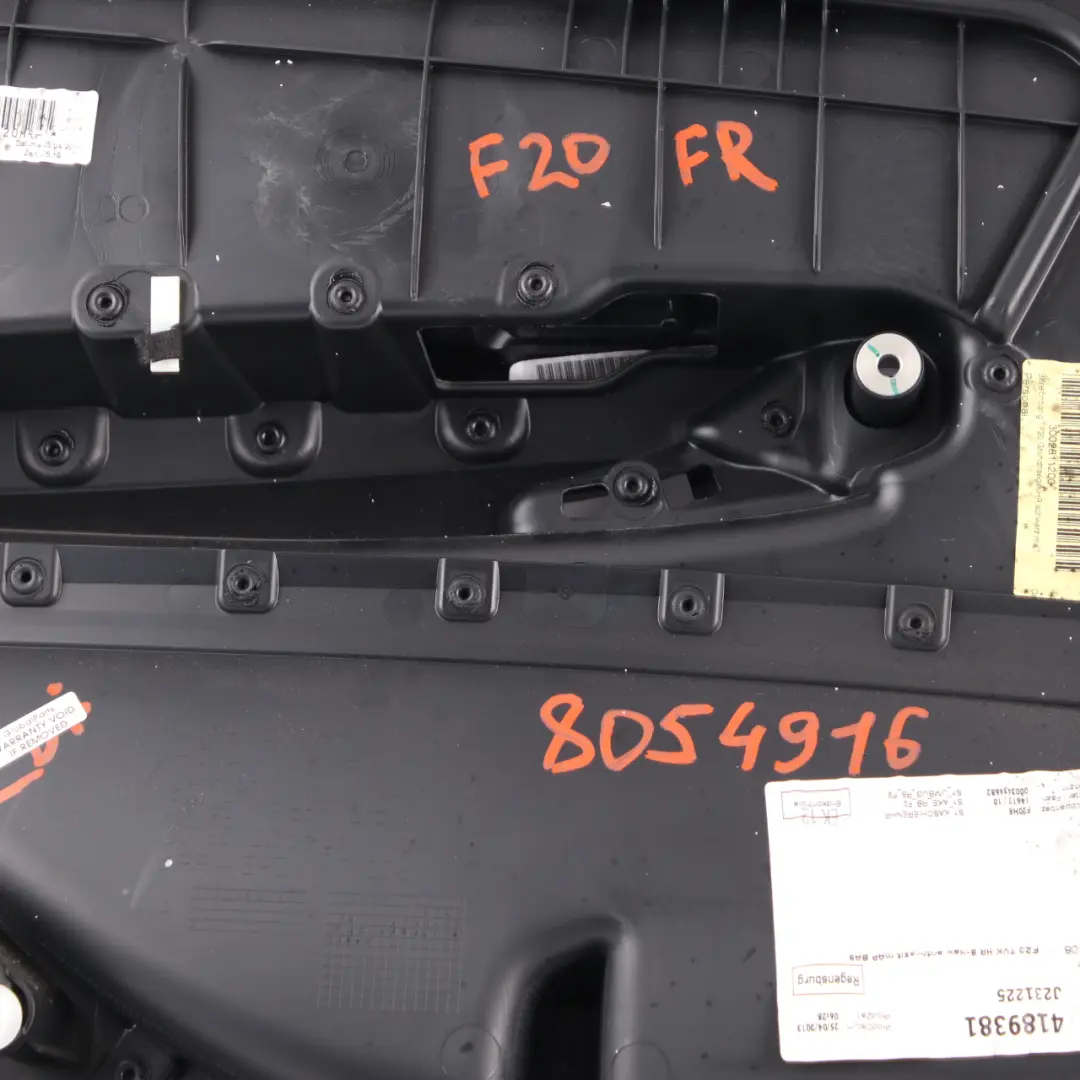 Rivestimento della scheda porta posteriore destra Tessuto Alcantara per BMW F20 con numero di parte 8054920 BMW F20 Rivestimento della scheda porta posteriore destra Tessuto Alcantara - SKU 8054920 - Numero di parte 8054920