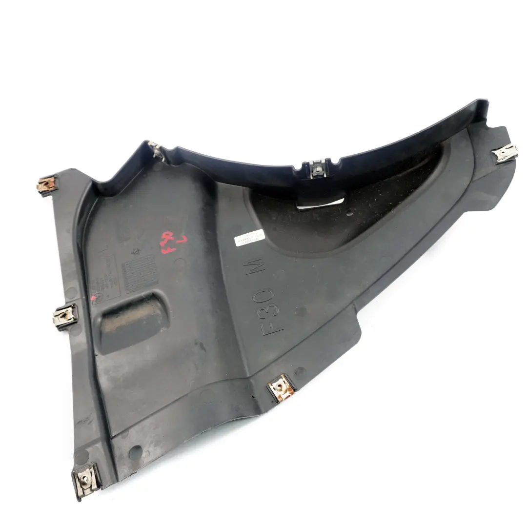 Delantero Izquierdo Tapa del Paso De Rueda Inferior para BMW F30 F31 M Sport con número de pieza 8055019 BMW F30 F31 M Sport Delantero Izquierdo Tapa del Paso De Rueda Inferior - SKU 8055019 - Número de pieza 8055019
