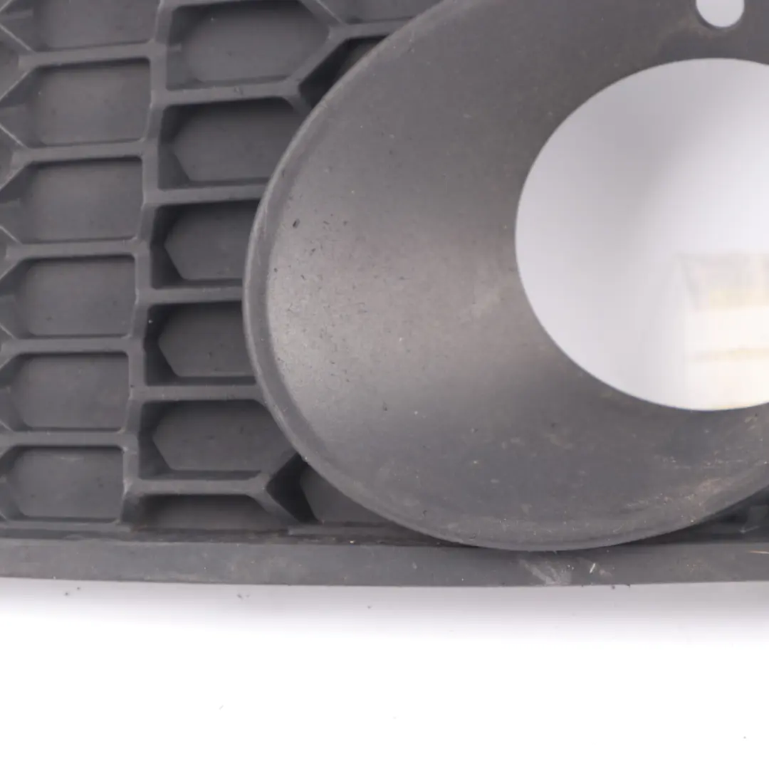 Front Bumper Grille BMW F22 F23 M Sport Grid Lateral Cover Fog Light Right O/S to with Part number 8055320 Front Bumper Grille BMW F22 F23 M Sport Grid Lateral Cover Fog Light Right O/S - SKU 8055320-1 - Part number 8055320