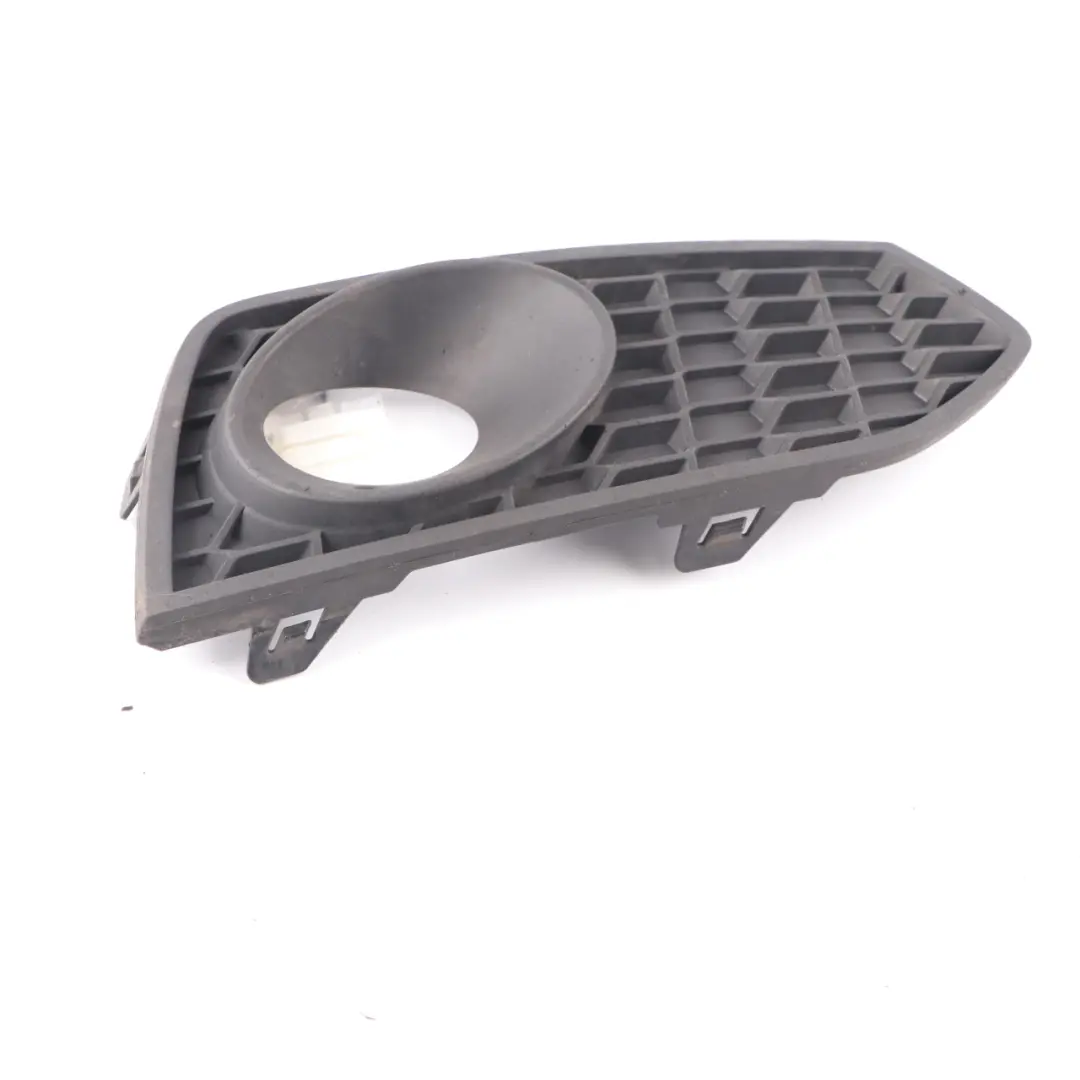 Front Bumper Grille BMW F22 F23 M Sport Grid Lateral Cover Fog Light Right O/S to with Part number 8055320 Front Bumper Grille BMW F22 F23 M Sport Grid Lateral Cover Fog Light Right O/S - SKU 8055320-1 - Part number 8055320