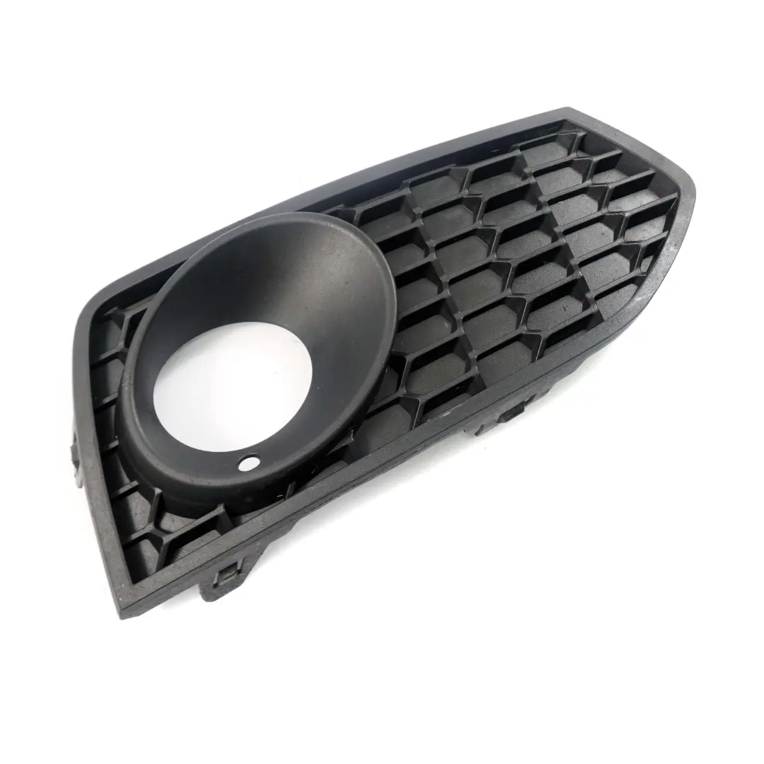 Front Bumper Grille BMW F22 F23 M Sport Grid Lateral Cover Fog Light Right O/S to with Part number 8055320 Front Bumper Grille BMW F22 F23 M Sport Grid Lateral Cover Fog Light Right O/S - SKU 8055320 - Part number 8055320
