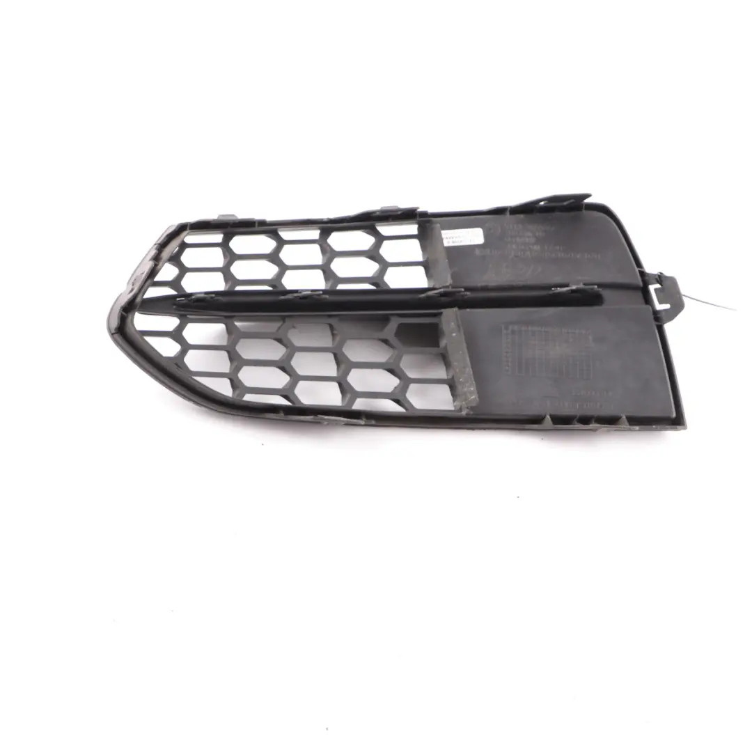  Bumper Grid BMW F22 F23 LCI Front Right O/S Fog Lamp Covering Panel - SKU 8055956 - Part number 8055956