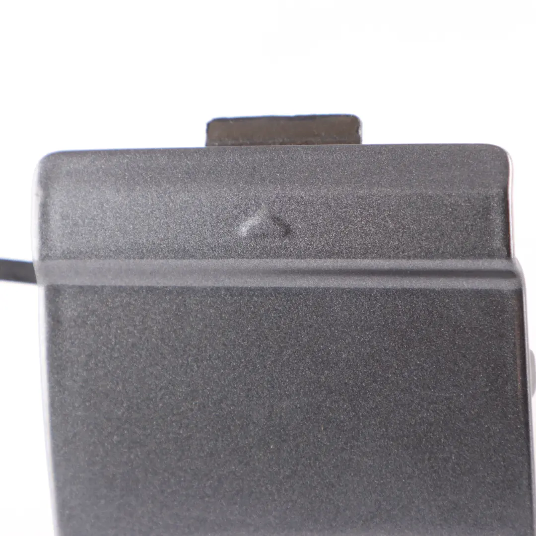 Cache-œillet remorquage pour pare chocs arrière gris B39 8054199 pour BMW F30 M Sport à propos du numéro de pièce 8056615 BMW F30 M Sport Cache-œillet remorquage pour pare chocs arrière gris B39 8054199 - SKU 8056615-MG - Numéro de pièce 8056615