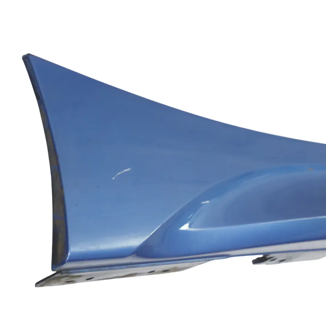 Rivestimento gonna laterale striscia destra Estorilblau Blu B45 per BMW F20 M Sport con numero di parte 8056816 BMW F20 M Sport Rivestimento gonna laterale striscia destra Estorilblau Blu B45 - SKU 8056816-EB1 - Numero di parte 8056816