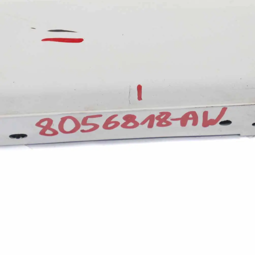 BMW F21 F22 M Sport Sill Strip Faldón Lateral Derecho Alpinweiss 300 - SKU 8056818-AW - Número de pieza 8056818