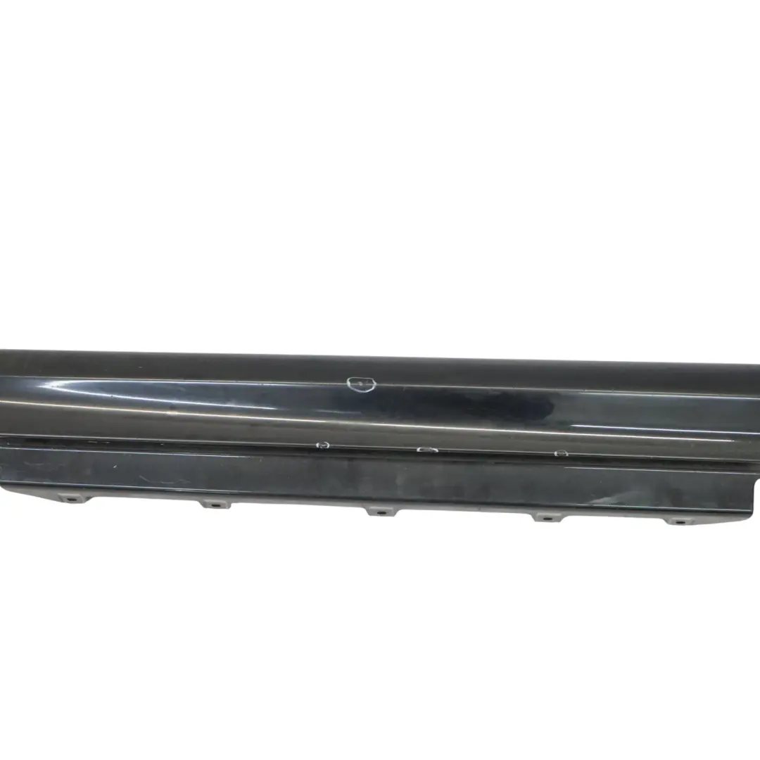 Gonna laterale Destro Black Sapphire Metallic - 475 per BMW F21 F22 M Sport con numero di parte 8056818 BMW F21 F22 M Sport Gonna laterale Destro Black Sapphire Metallic - 475 - SKU 8056818-BS3 - Numero di parte 8056818