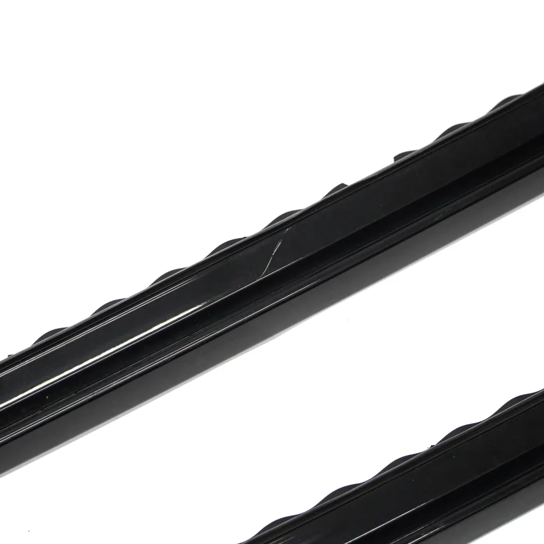 Ringhiera tetto sinistra destra Set strisce rifinitura per BMW X5 F15 con numero di parte 8057756 BMW X5 F15 Ringhiera tetto sinistra destra Set strisce rifinitura - SKU 8057756-1 - Numero di parte 8057756