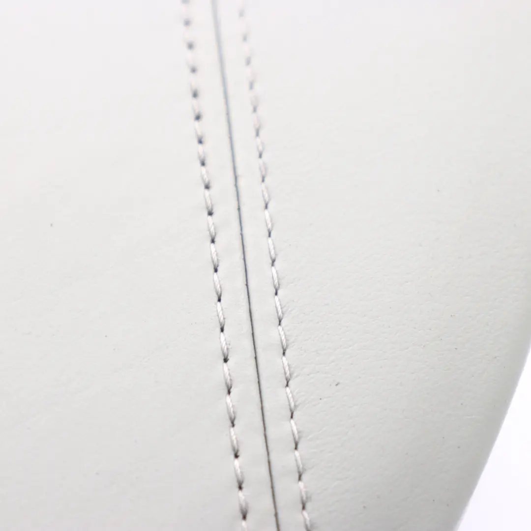 Appui-tête de siège arrière gauche droit en cuir Silverstone pour BMW F83 M4 Cabrio à propos du numéro de pièce 8058151 BMW F83 M4 Cabrio Appui-tête de siège arrière gauche droit en cuir Silverstone - SKU 8058151 - Numéro de pièce 8058151