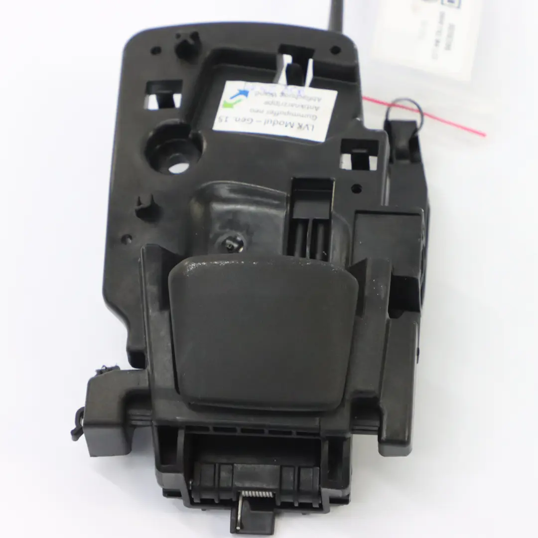 Maniglia rilascio sedile anteriore destra per BMW F87 M2 LCI F82 M4 con numero di parte 8058396 BMW F87 M2 LCI F82 M4 Maniglia rilascio sedile anteriore destra - SKU 8058396 - Numero di parte 8058396