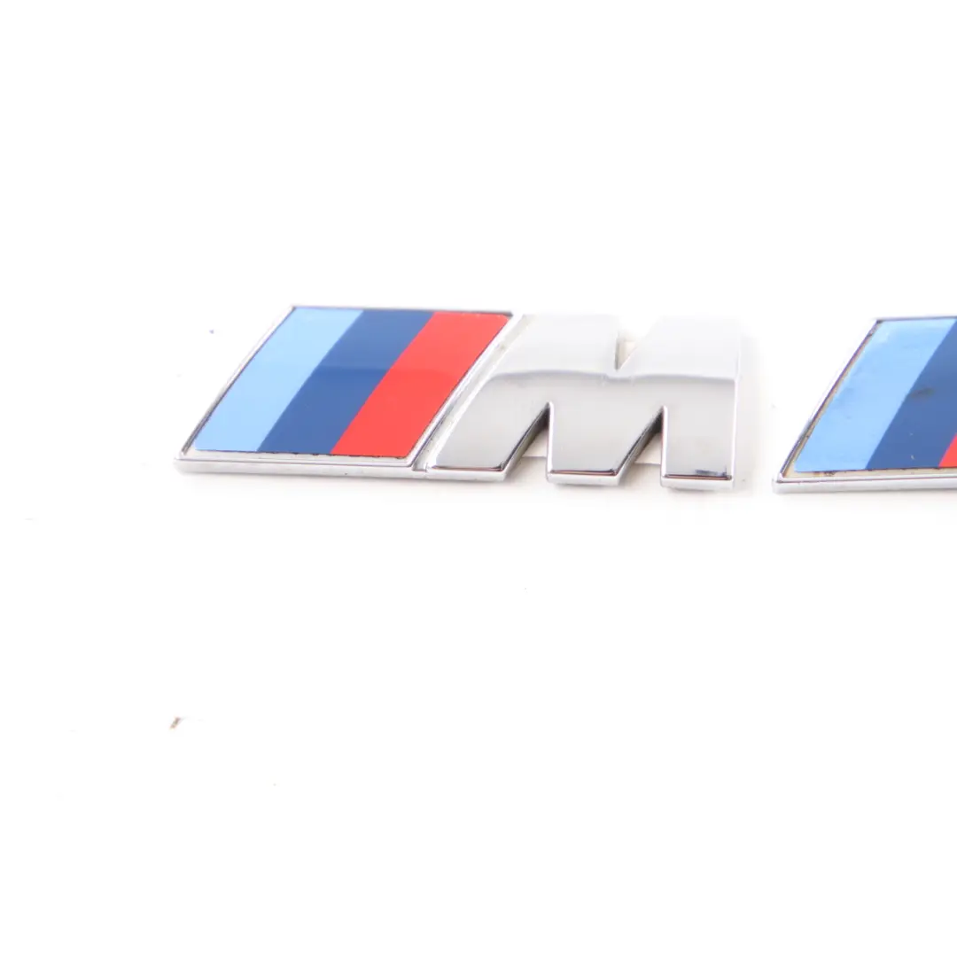 BMW F20 F21 F30 G20 Znaczki Loga Emblematy M Pakiet Zestaw - SKU 8058881/8058882 - Numer Części 8058881