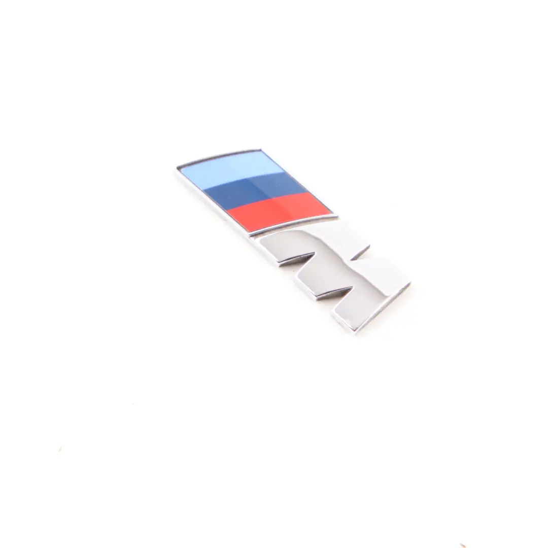  Emblema Parafango Anteriore BMW F20 F21 F30 G20 M Sport Logo Distintivo - SKU 8058881 - Numero di parte 8058881