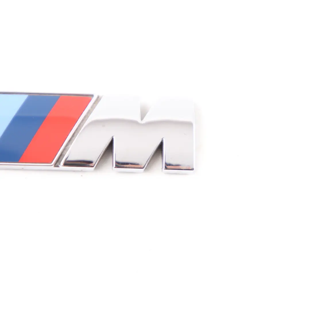  Emblema Parafango Anteriore BMW F20 F21 F30 G20 M Sport Logo Distintivo - SKU 8058881 - Numero di parte 8058881