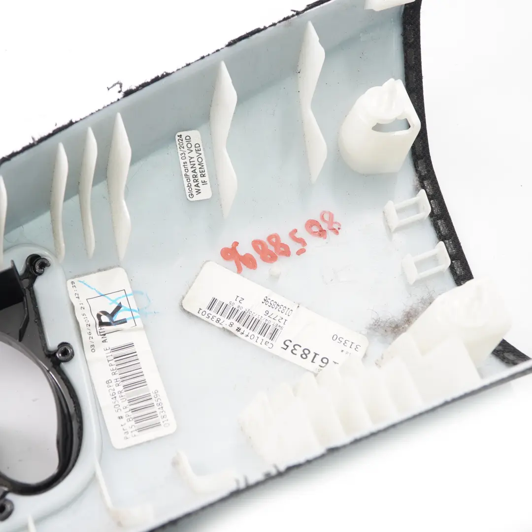 Cache Panneau d'habillage Colonne Supérieure B Droite Anthrazit pour BMW X5 F15 à propos du numéro de pièce 8058896 BMW X5 F15 Cache Panneau d'habillage Colonne Supérieure B Droite Anthrazit - SKU 8058896 - Numéro de pièce 8058896