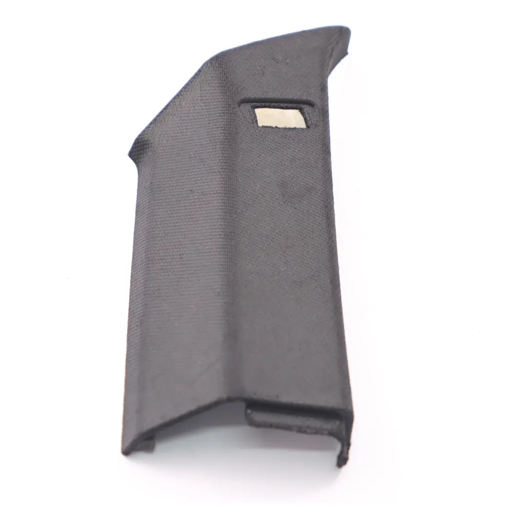 Tapa Pilar C Trasero Izquierdo Panel Superior Negro Antracita para BMW F36 con número de pieza 8059305 BMW F36 Tapa Pilar C Trasero Izquierdo Panel Superior Negro Antracita - SKU 8059305 - Número de pieza 8059305