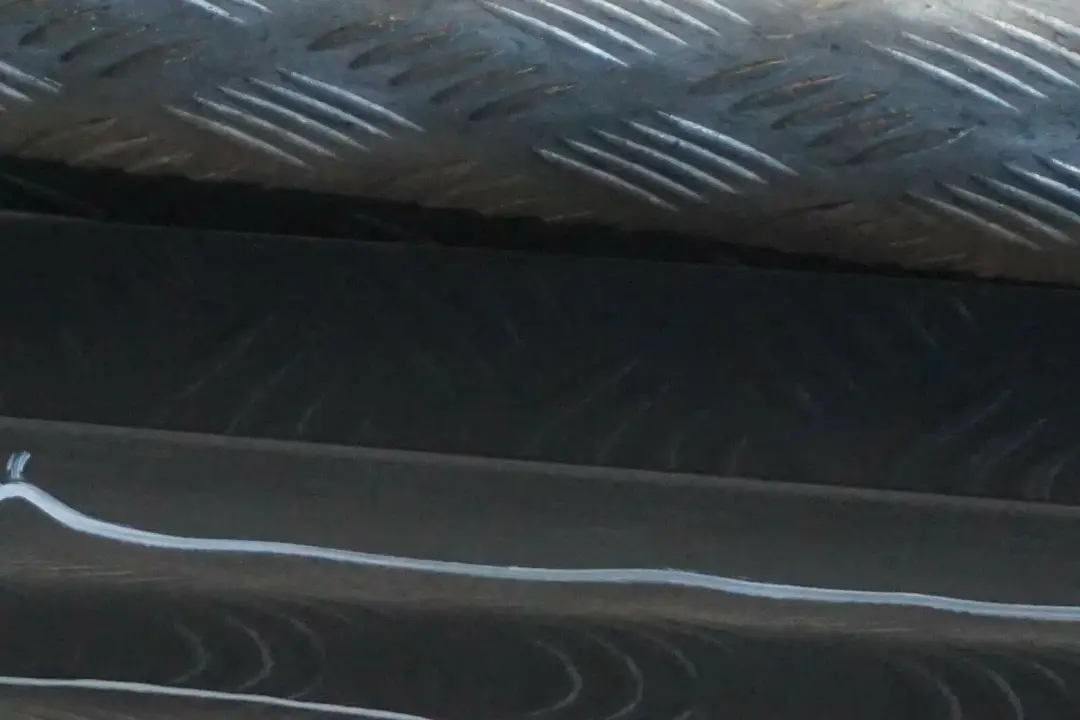 Reihe F82 F83 M4 Schwellerleiste Schweller Links Mineralgrau Grau - B39 für BMW 4 mit Teilenummer 8059627 BMW 4 Reihe F82 F83 M4 Schwellerleiste Schweller Links Mineralgrau Grau - B39 - SKU 8059627-MG - Teilenummer 8059627