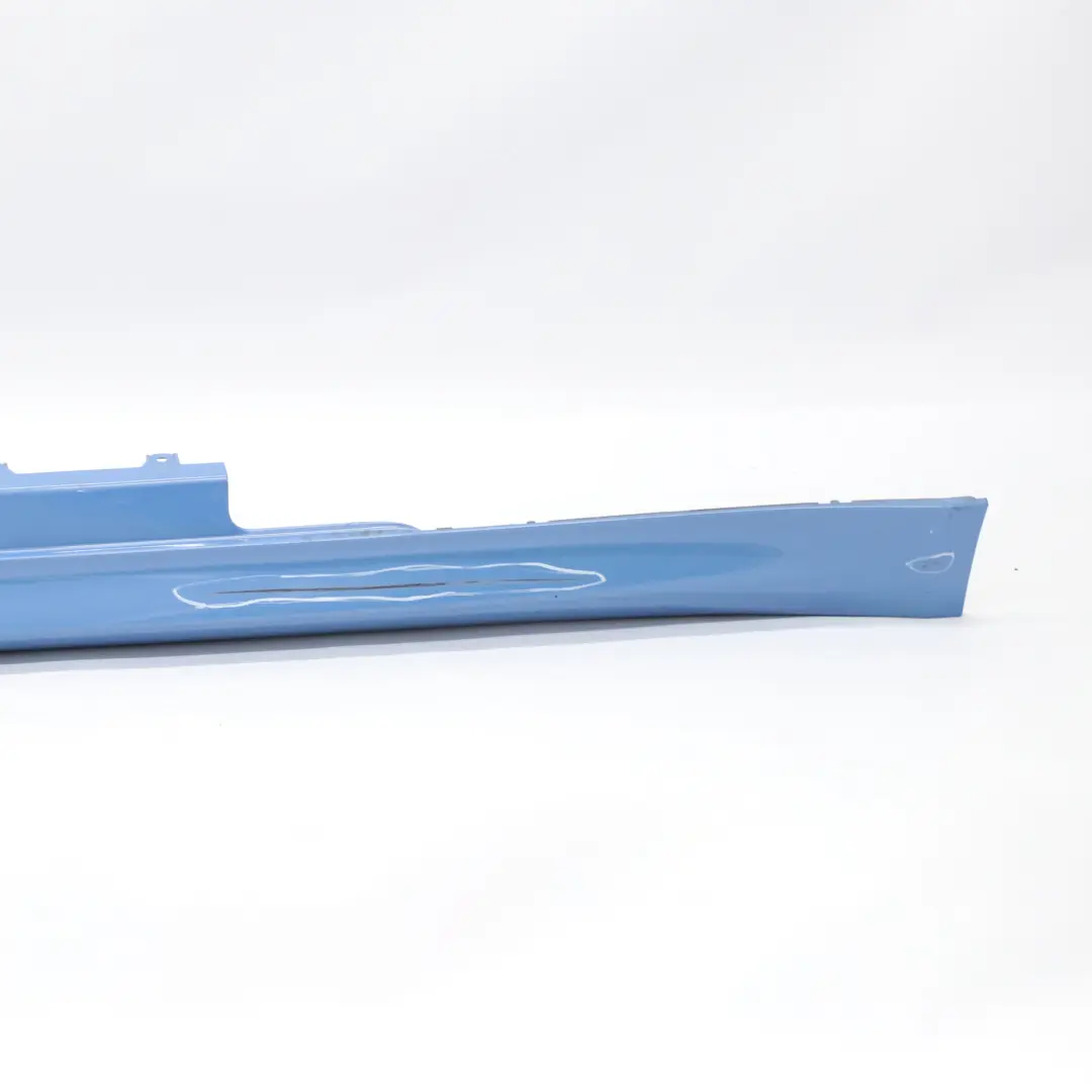 Faldón lateral BMW F82 F83 M4 Listón de umbral izquierdo Yas Marina Blue - B68 para con número de pieza 8059627 Faldón lateral BMW F82 F83 M4 Listón de umbral izquierdo Yas Marina Blue - B68 - SKU 8059627-YMB1 - Número de pieza 8059627