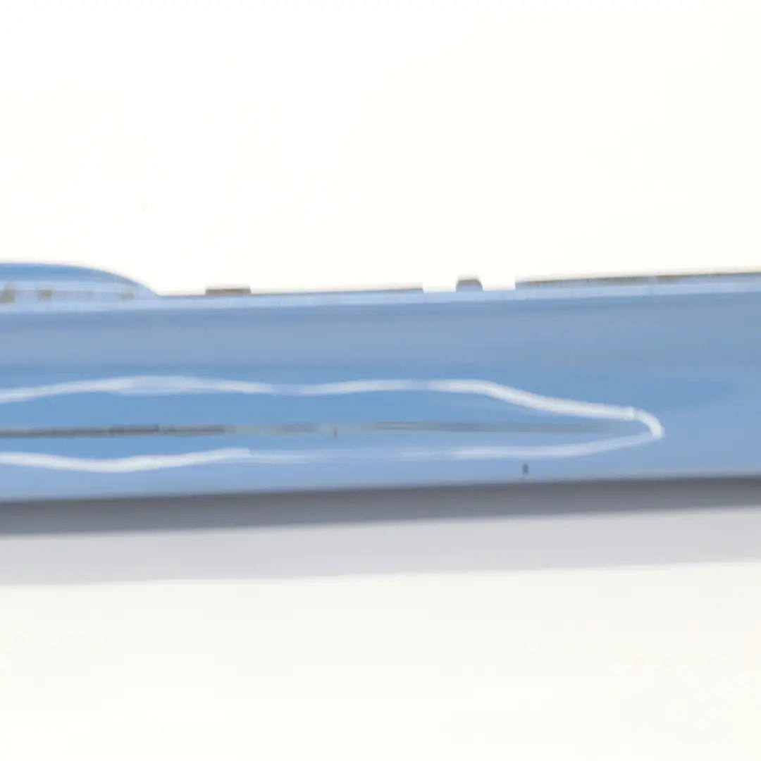 Jupe Latérale BMW F82 M4 Bande de seuil Gauche Yas Marina Bleu Métallique - B68 pour à propos du numéro de pièce 8059627 Jupe Latérale BMW F82 M4 Bande de seuil Gauche Yas Marina Bleu Métallique - B68 - SKU 8059627-YMB1 - Numéro de pièce 8059627