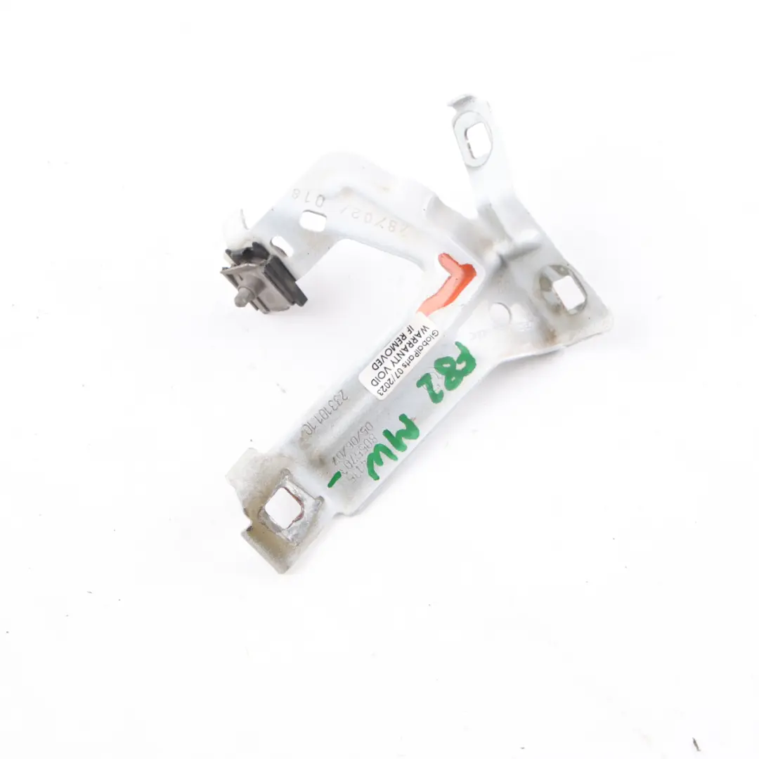 Fender Bracket BMW F80 M3 F82 M4 Mount Front Left N/S Mineral White A96 8055703 to with Part number 8060241 Fender Bracket BMW F80 M3 F82 M4 Mount Front Left N/S Mineral White A96 8055703 - SKU 8060241-MW - Part number 8060241